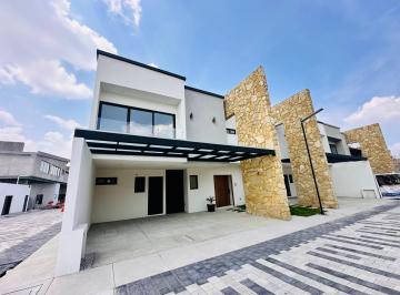 Casa · 261m² · 3 Recámaras · 3 Estacionamientos · Casa en Venta en San Salvador Tizatlalli (1).