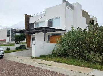 1 · Venta o Renta de Casa en Lomas de Juriquilla