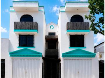 Edificio , Solidaridad · Edificio en Venta, Giro Hostelero. en Zona Céntrica del Playa del Carmen.
