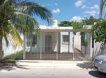 Casa de 3 habitaciones, Mérida · Casa en Renta Caucel, 3 Recamaras, Excelente Conectividad con Periférico