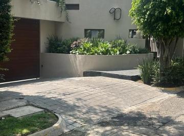 Casa en condominio · 392m² · 3 Recámaras · 3 Estacionamientos · Venta de Casa Dentro de Conjunto Residencial en Bosques de Las Lomas Ciudad de México