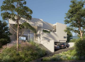 Casa en condominio · 461m² · 3 Recámaras · 4 Estacionamientos · Venta de Casa en Fraccionamiento La Cañada en Bosque Real Huixquilucan Estado de México