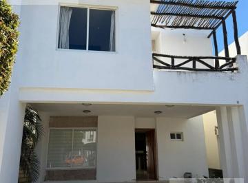 Casa · 161m² · 3 Recámaras · 2 Estacionamientos · Casa en Renta en Marina Garden