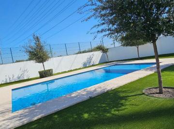 Casa · 150m² · 3 Recámaras · 2 Estacionamientos · Casa en Renta en Apodaca