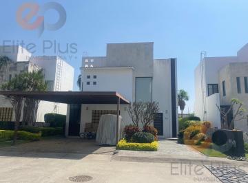 Casa en condominio · 326m² · 3 Recámaras · 2 Estacionamientos · Casa en Condominio en Venta/ Fraccionamiento Paraíso Country Club, Emiliano Zapata, Morelos