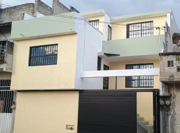Casa · 190m² · 4 Recámaras · 1 Estacionamiento · Venta. Casa a 850 m de La Terminal Campo de Tiro