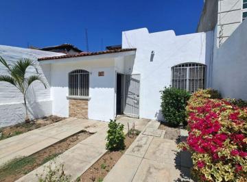 Casa de 3 habitaciones, Colima · Venta Casa, Una Planta. Excelente Proyecto, Funcional. Ideal Personas Mayores.