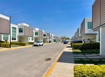 Casa · 110m² · 3 Recámaras · 2 Estacionamientos · Casa en Venta en San Juan del Rio Queretaro