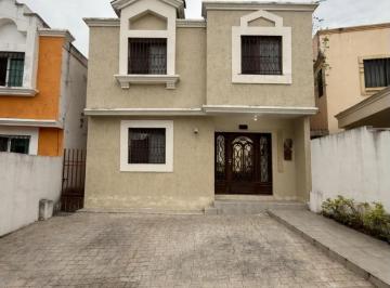 Casa de 4 habitaciones, Monterrey · Casa en Venta, Lomas del Paseo, Zona Sur, Mty