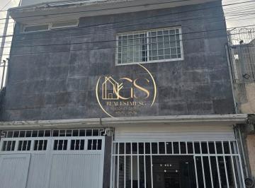 Casa · 195m² · 3 Recámaras · 2 Estacionamientos · Casa en Venta Villas del Romeral Celaya