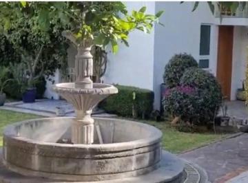 Casa · 478m² · 4 Recámaras · 5 Estacionamientos · Venta de Increible Casa en Camino Real Cholula!