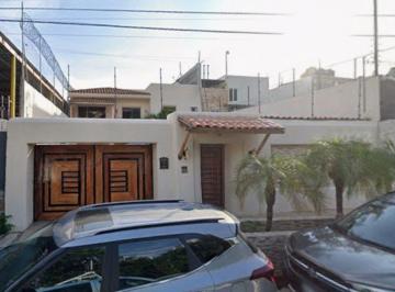 Casa de 4 habitaciones, Acapulco de Juárez · Preciosa Casa con Enorme Plusvalia!