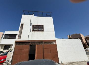 Casa de 3 habitaciones, Apodaca · Casa en Venta Privenza Quinta Real en Apodaca, Nuevo León