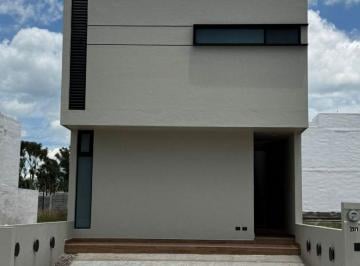 Casa en condominio de 3 habitaciones, Aguascalientes · Dr - Casa Nueva en Venta Vilanova Residencial