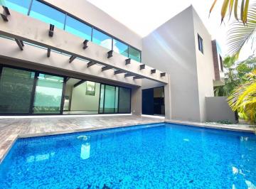 Casa · 475m² · 4 Recámaras · Casa en Lagos del Sol