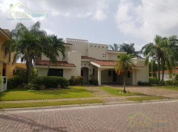 Casa · 3 Recámaras · Casa Renta, Miralta, Recamara Abajo, Campo Golf