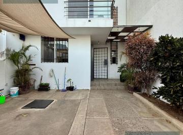 Casa · Casa en Loma Linda