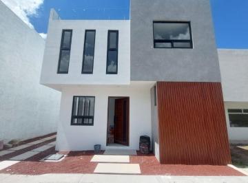 Casa de 3 habitaciones, Pachuca · Santa Julia. 140 m² Terreno. 3 Niveles. Modernista. Privada. 3rec. Nueva. a Pasos de Colosio. Ultima