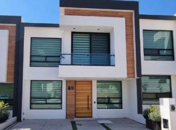 Casa · 162m² · 3 Recámaras · 2 Estacionamientos · Casa en Residencial El Refugio
