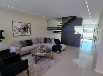 Casa · 305m² · 3 Recámaras · 2 Estacionamientos · Casa en Residencial El Refugio