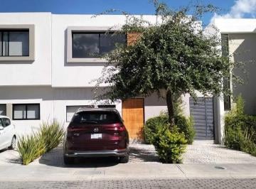Casa · 169m² · 3 Recámaras · 2 Estacionamientos · Casa en Fraccionamiento El Condado