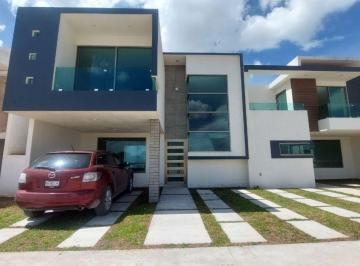 Casa de 3 habitaciones, Pachuca · Fabulosa Residencia en Privada con Alberca Al Sur de Pachuca. 164 m² Terreno. 2 Niveles. 3 Rec. Nueva