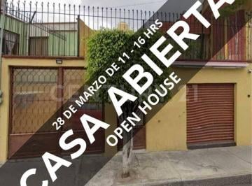 Casa · 373m² · 8 Recámaras · 3 Estacionamientos · Casa en Venta, Calle Ahuacatitla, Col. Barrio Los Reyes, Azcapotzalco, Cdmx.