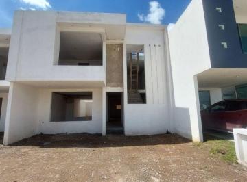 Casa de 3 habitaciones, Pachuca · Privada con Amenidades Al Sur de Pachuca con Alberca. Residencia de 164 m² Terreno. 3 Rec 2 Niveles.