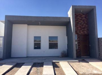 Casa · 130m² · 3 Recámaras · 2 Estacionamientos · Casa en Renta Fraccionamiento Rinconadas del Valle $16,500