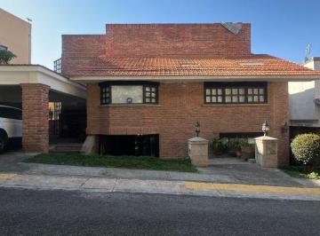 Casa en condominio de 4 habitaciones, Huixquilucan · Residencia de Lujo en Venta en El Fraccionamiento Bosques de Las Palmas con 4 Recámaras