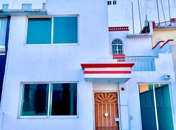 Casa en condominio de 4 habitaciones, Zapopan · Casa en Coto Guadalupe Inn – Excelente Ubicación en Zapopan