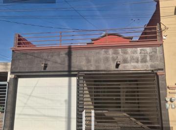 Casa · 187m² · 2 Recámaras · 2 Estacionamientos · Casa en Fraccionamiento Villa del Real