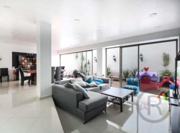 Casa · 370m² · 4 Recámaras · 4 Estacionamientos · Casa - Hacienda de Las Palmas