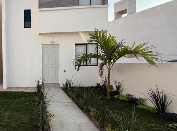 Casa · 2 Recámaras · 1 Estacionamiento · Casa en Col. Jardines de Champayan
