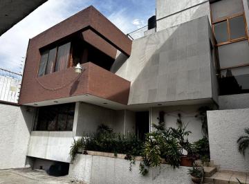 Casa de 5 habitaciones, Coyoacán · Venta de Casa en Paseos de Taxqueña, Coyoacán