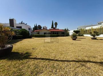 Casa · 300m² · 3 Recámaras · 5 Estacionamientos · Casa Sola en Venta en El Molino de Flores, Texcoco, México