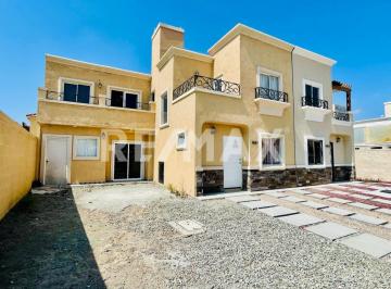 Casa en condominio · 177m² · 3 Recámaras · 5 Estacionamientos · Casa en Venta en Condominio - (4)