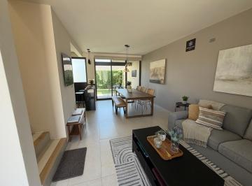 Casa en condominio · 104m² · 3 Recámaras · 2 Estacionamientos · Estrena en Juriquilla Fray Residencial - (4)