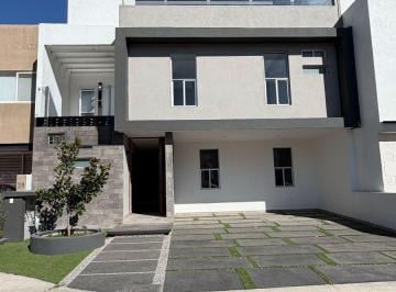 Casa en condominio de 5 habitaciones, Querétaro · Casa en Venta en La Vista, Recamara en Pb, Roof Garden, Queretaro