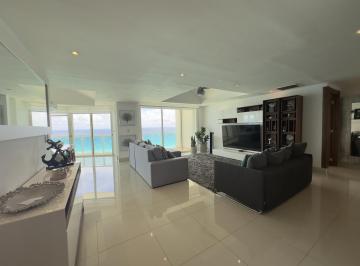 Departamento · 285m² · 3 Recámaras · 2 Estacionamientos · Hermoso Departamento Renta Bay View Grand