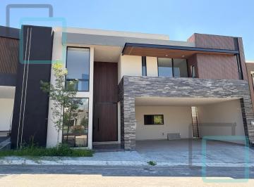 Casa · 420m² · 4 Recámaras · 3 Estacionamientos · Casa en Venta Bosques de Las Misiones Zona Carretera Nacional Santiago