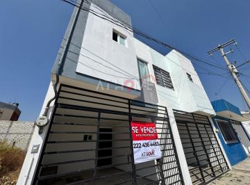 Casa · 125m² · 1 Estacionamiento · Casa en Lares de San Alfonso