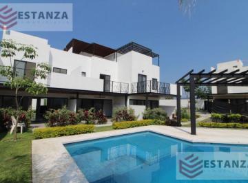 Casa en condominio · 111m² · 3 Recámaras · 1 Estacionamiento · Fracc. Colinas de Santa Fe Condominio - Clave Cc256