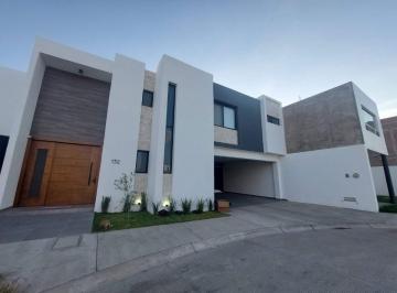 Casa de 3 habitaciones, Durango · Casa en Venta Frac Privado Corredor Campestre