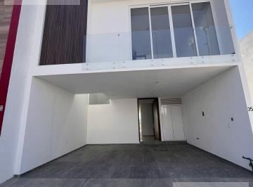 Casa · 3 Recámaras · 2 Estacionamientos · Venta Casa Fracc. Palermo Tlaxcalancingo
