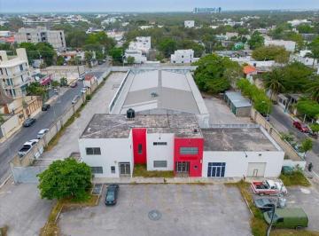 Terreno / Lote · 1225m² · Terreno con Oficinas y Taller en Playa del Carmen