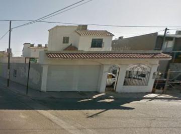 Casa de 3 habitaciones, Mexicali · Venta de Casa en Hacienda del Bosque Baja California Norte
