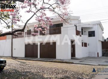 Casa · 605m² · 6 Recámaras · 6 Estacionamientos · Casa Blanca - Ideal Para Negocio en Av Principal - (4)