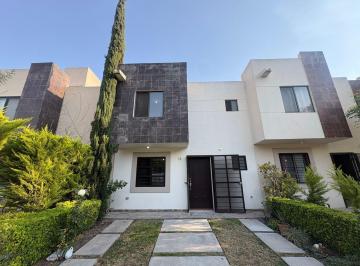 Casa en condominio · 98m² · 4 Recámaras · 2 Estacionamientos · Casa en Venta en Rincones del Marqués, El Marqués, Querétaro