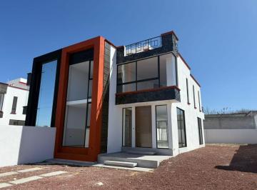 Casa de 4 habitaciones, San Juan del Río · Casa con 4 Recámaras en Venta, 420 m² de Terreno, San Juan del Río